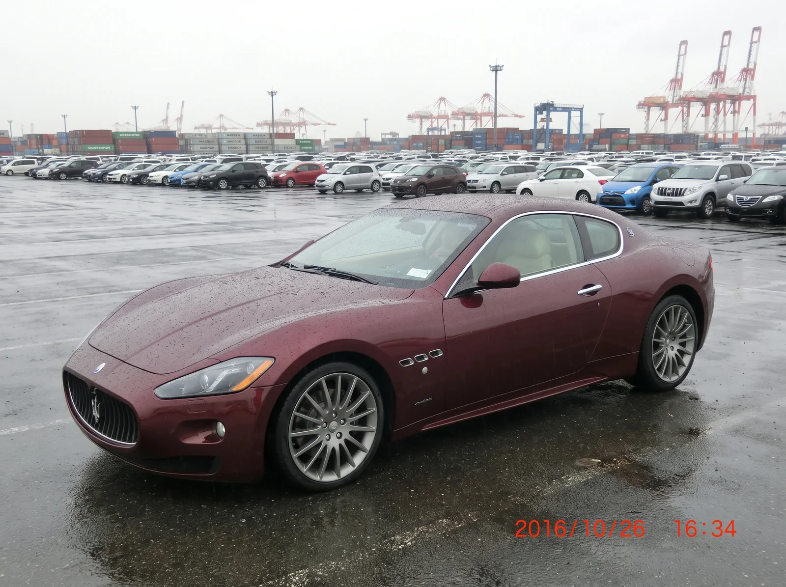 Maserati GranTurismo 4.7 Sport – v přístavu, 2. fotka z 5